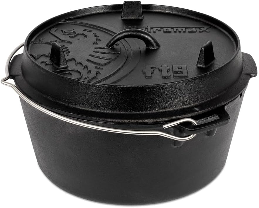 Petromax Cast Iron Dutch Oven for Cooking or Baking Outdoors Over a Campfire or in The Home Kitchen, Pre-Seasoned Cookware Conducts Heat Evenly, Flat Base