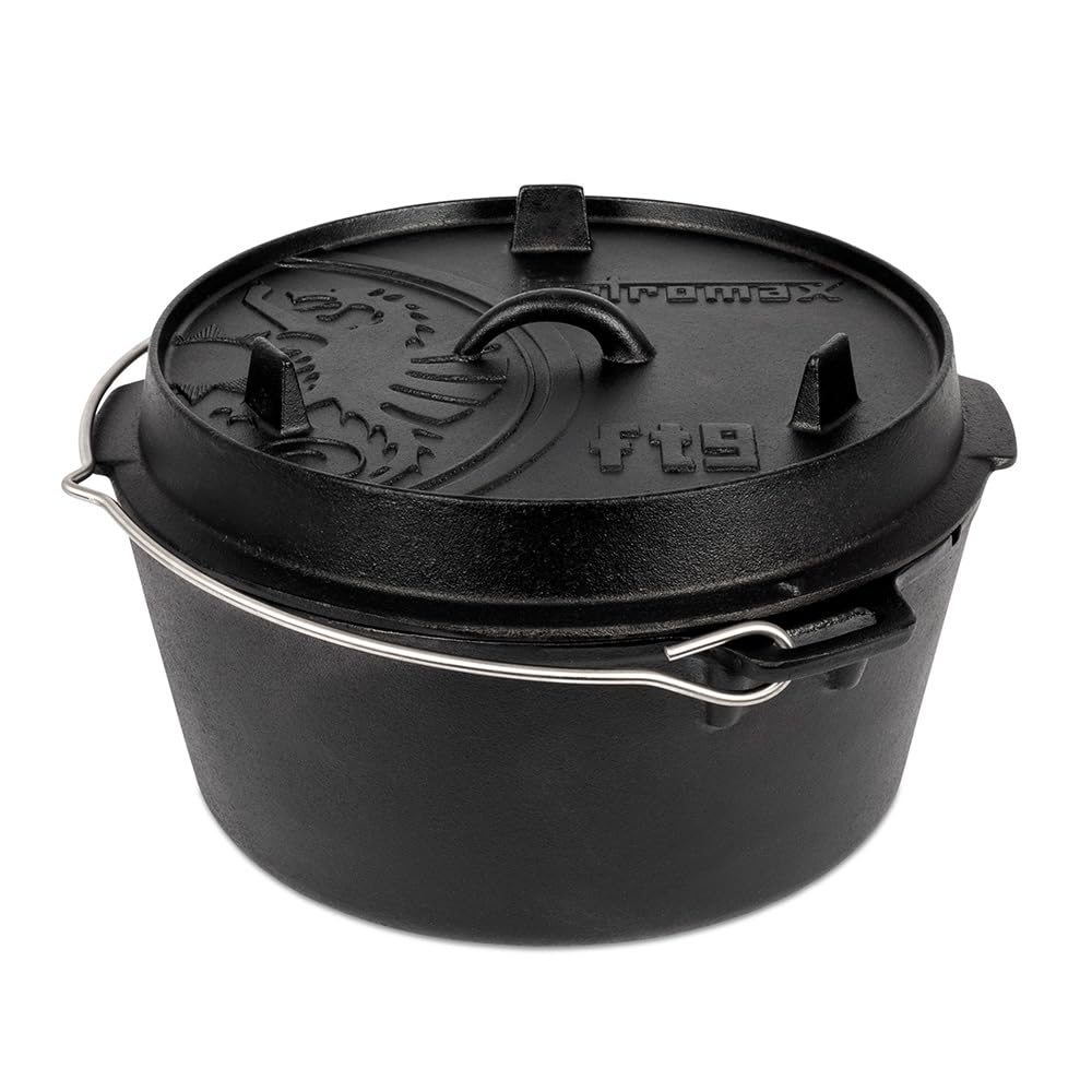 Petromax Cast Iron Dutch Oven for Cooking or Baking Outdoors Over a Campfire or in The Home Kitchen, Pre-Seasoned Cookware Conducts Heat Evenly, Flat Base