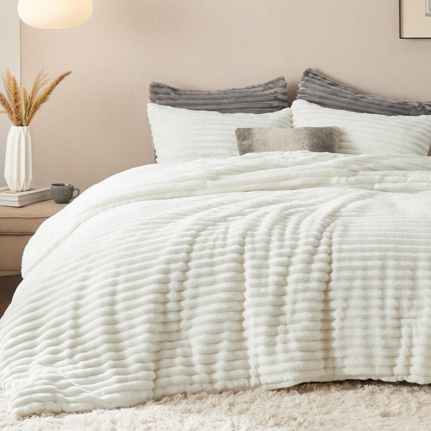 Bedsure Fluffy Comforter Set Queen - Super Soft Faux Fur Bed Set Cream White, Winter Warm Plush Fleece Bedding, 3 Pieces, 1 Shaggy Fuzzy Queen Size Comforter with 2 Pillowcases