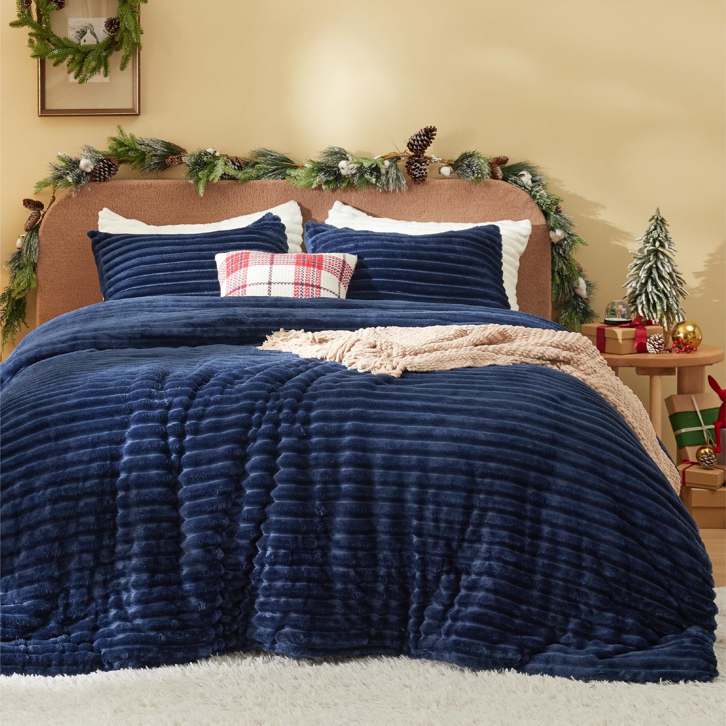 Bedsure Fluffy Comforter Set Queen - Super Soft Faux Fur Bed Set Cream White, Winter Warm Plush Fleece Bedding, 3 Pieces, 1 Shaggy Fuzzy Queen Size Comforter with 2 Pillowcases