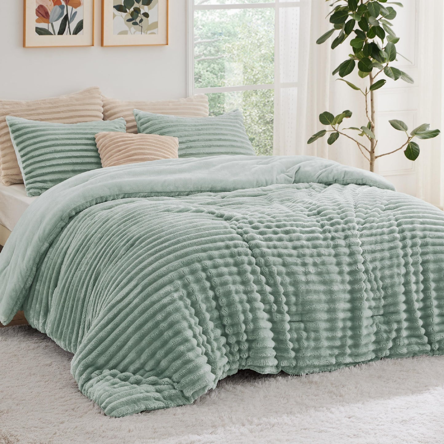 Bedsure Fluffy Comforter Set Queen - Super Soft Faux Fur Bed Set Cream White, Winter Warm Plush Fleece Bedding, 3 Pieces, 1 Shaggy Fuzzy Queen Size Comforter with 2 Pillowcases