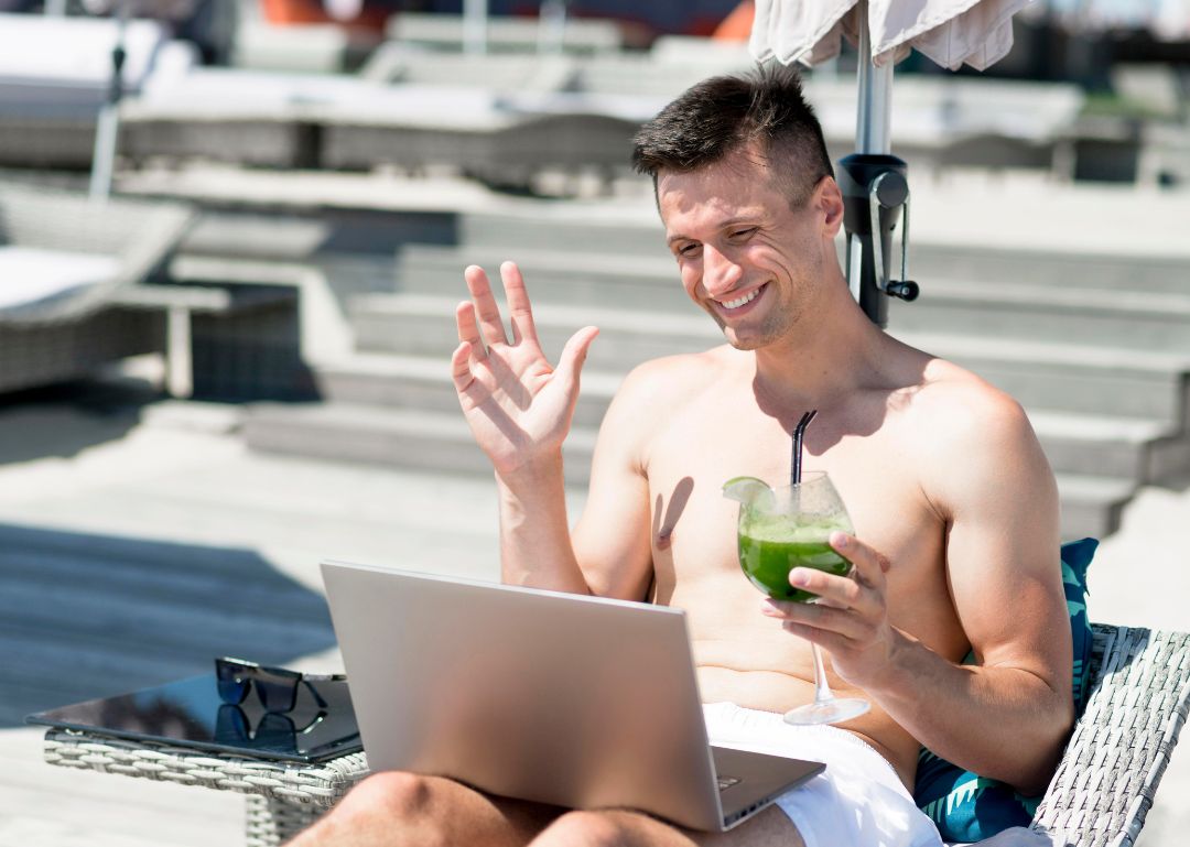 On-the-Go Tech: Stay Cool & Connected This Summer