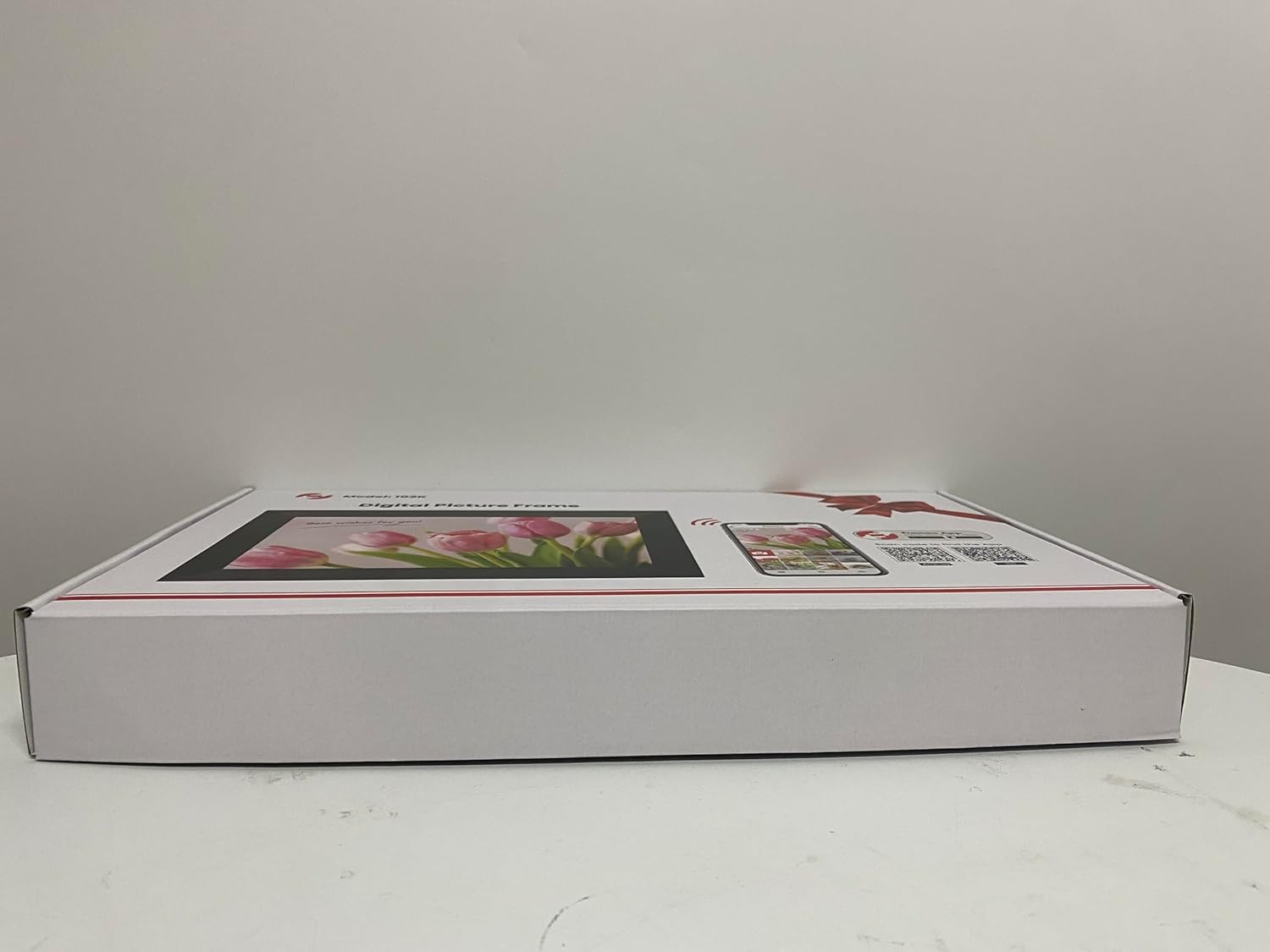 Frameo 10.1 Inch WiFi Digital Picture Frame, 1280x800 HD IPS Touch Screen Photo Frame Electronic, 32GB Memory, Auto-Rotate, Wall Mountable, Share Photos/Videos Instantly via Frameo App from Anywhere