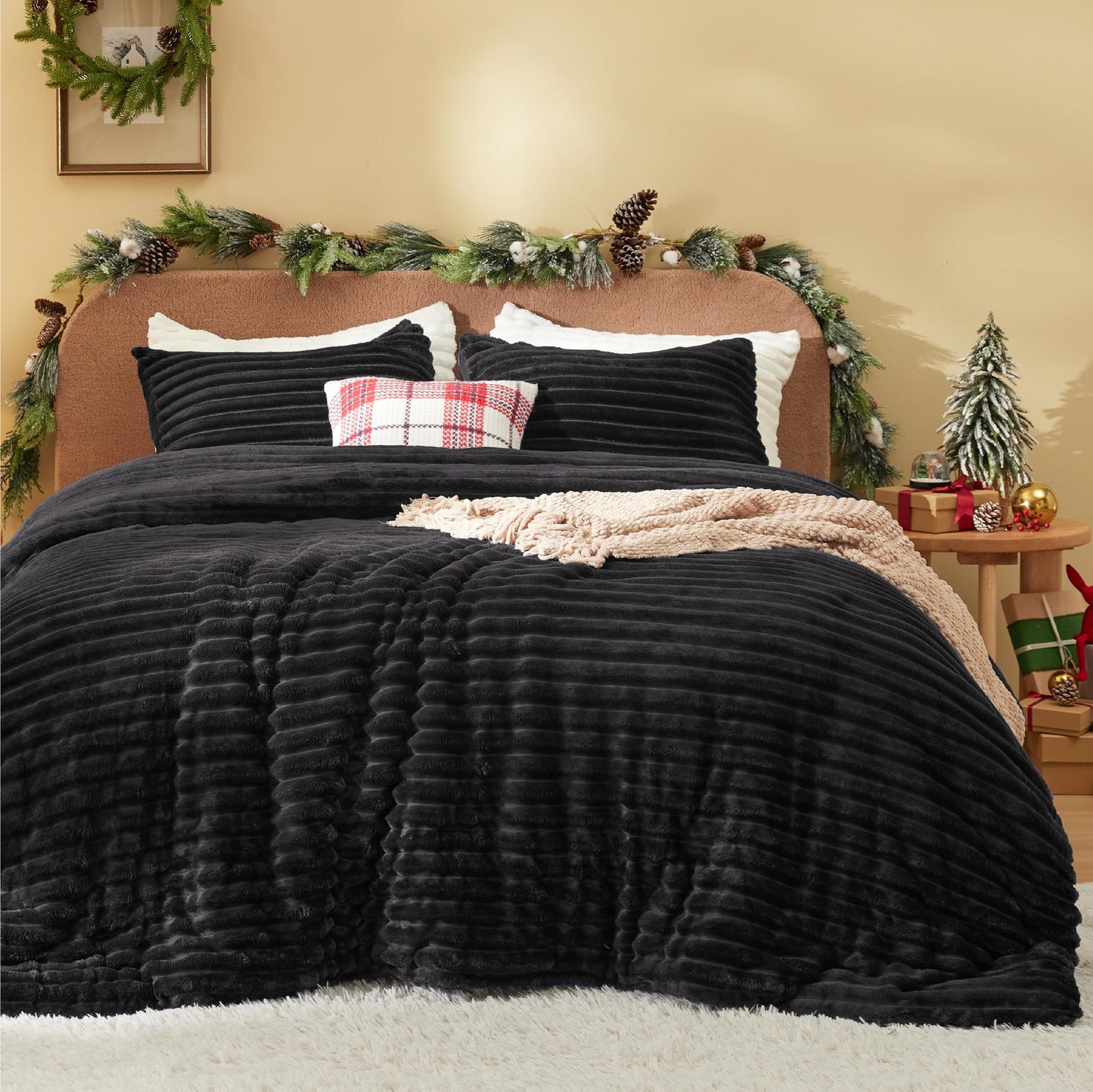 Bedsure Fluffy Comforter Set Queen - Super Soft Faux Fur Bed Set Cream White, Winter Warm Plush Fleece Bedding, 3 Pieces, 1 Shaggy Fuzzy Queen Size Comforter with 2 Pillowcases